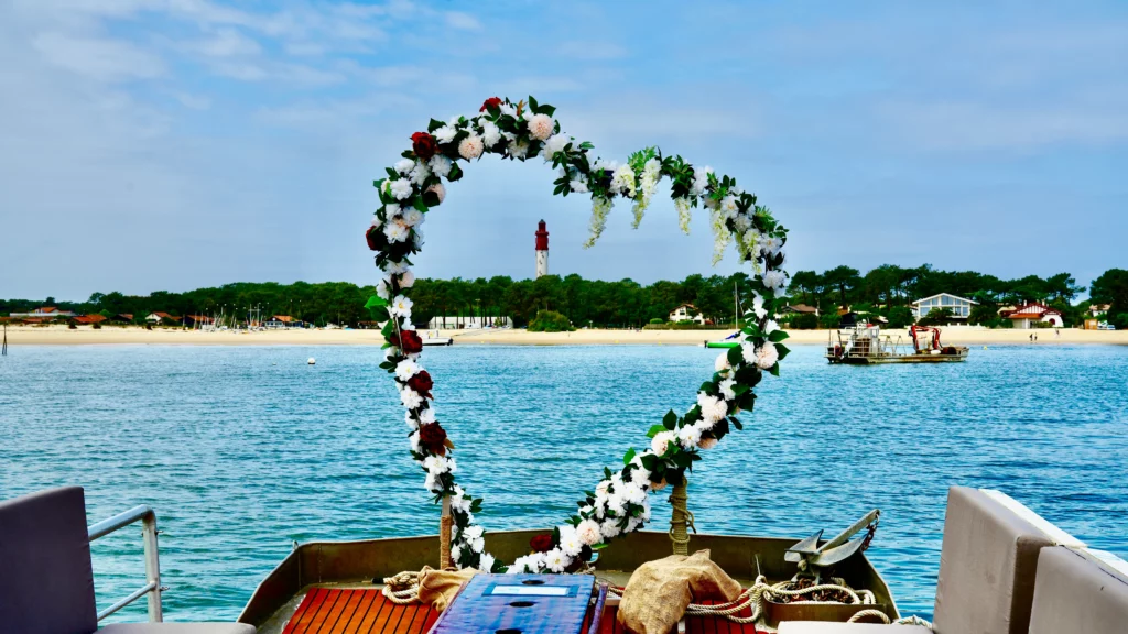 Coeur devant phare - Arca Ferret balade en bateau - Bassin d'Arcachon